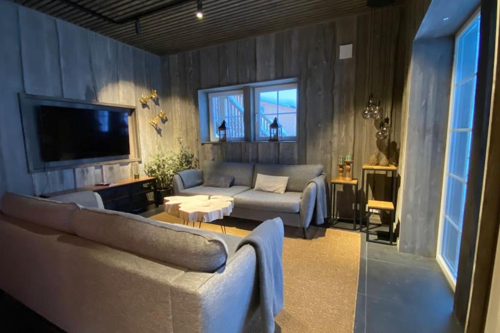 Modern Stuga Med Ski Lodge Kaensla Järvsö Exterior foto